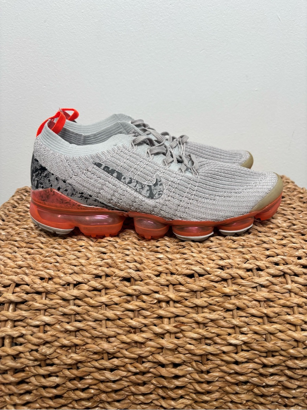 Nike Air Vapormax Flyknit 3 Sneakers Moon Landing Size 8.5 Men’s